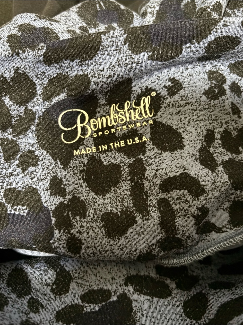 Bombshell - Picture 5 of 6